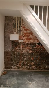 How to damp proof walls using paint